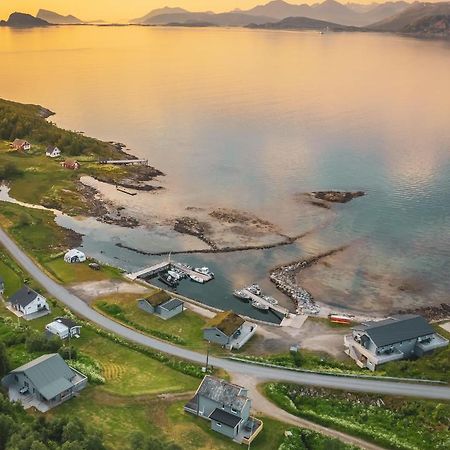 Hotel Laukvik Senja Botnhamn Exterior foto