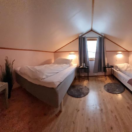 Hotel Laukvik Senja Botnhamn Exterior foto