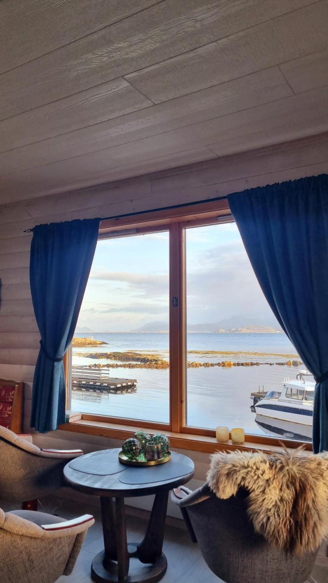 Hotel Laukvik Senja Botnhamn Exterior foto